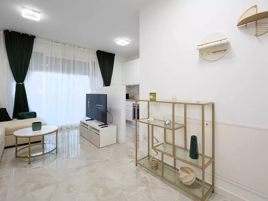 Immagine 2 di Appartamento in affitto  in Via Giampietro Lucini 4 a Milano
