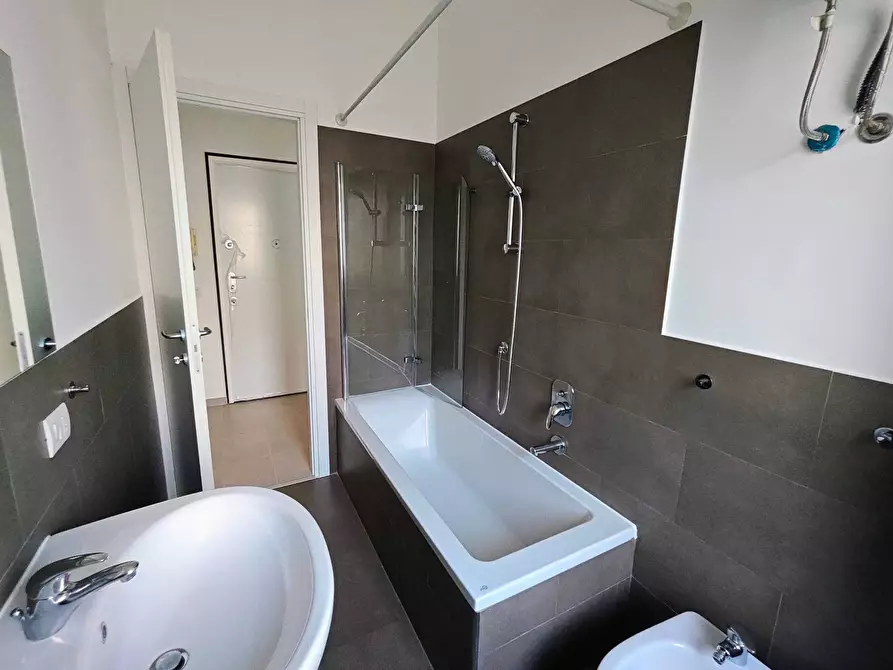 Immagine 13 di Appartamento in affitto  in Via Andrea Maffei 8 a Milano