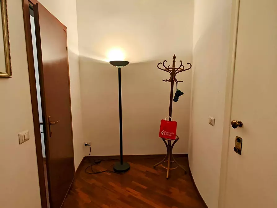 Immagine 15 di Appartamento in affitto  in Via Ippolito Nievo 21 a Milano