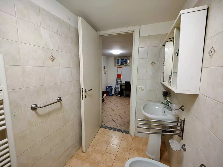 Immagine 12 di Appartamento in affitto  in Via Clusone 2 a Milano