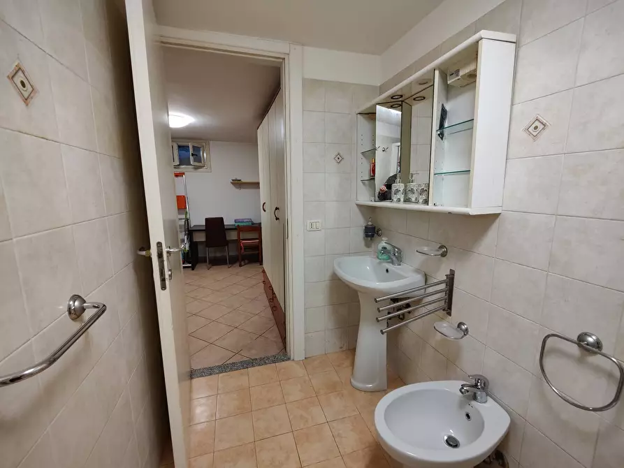 Immagine 11 di Appartamento in affitto  in Via Clusone 2 a Milano