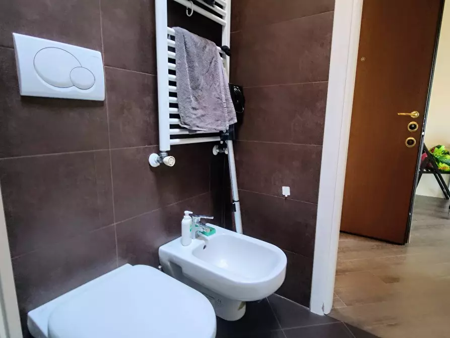 Immagine 5 di Appartamento in affitto  in via alserio 1 a Milano