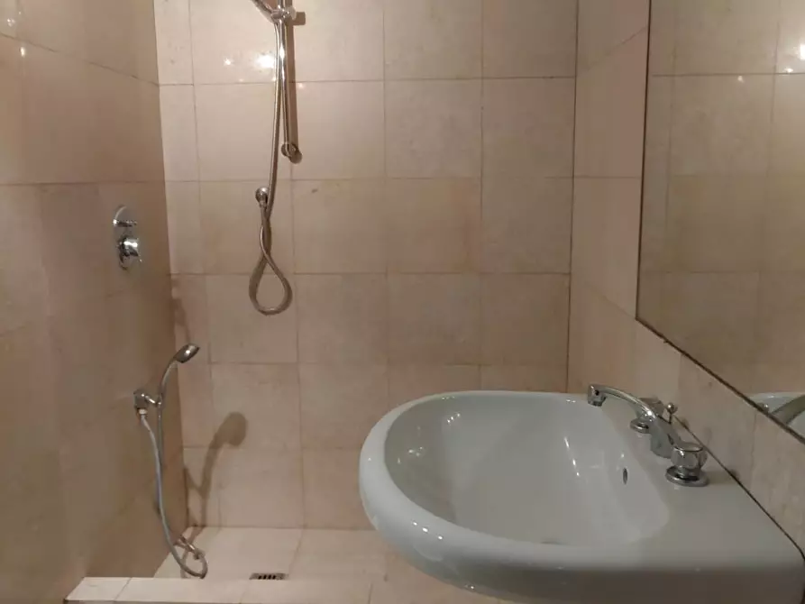 Immagine 6 di Appartamento in affitto  in Via Alserio 1 a Milano