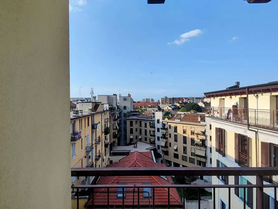 Immagine 2 di Appartamento in affitto  in via alserio 1 a Milano