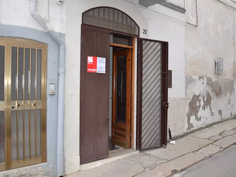 Immagine 4 di Casa indipendente in affitto  in Via Roma 22 a Canosa Di Puglia