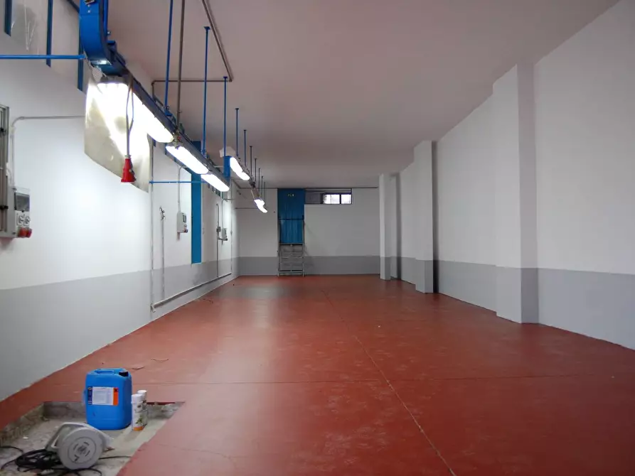 Immagine 1 di Capannone industriale in vendita  in via agli avelli a Canosa Di Puglia