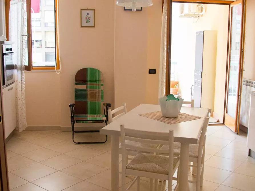 Immagine 5 di Appartamento in vendita  in Piazza Oristano a Canosa Di Puglia