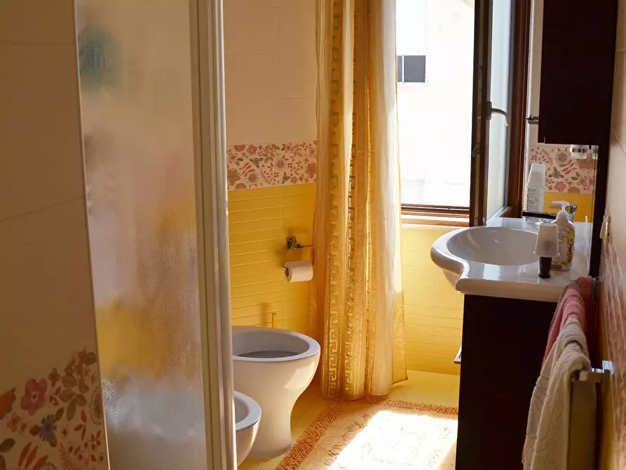 Immagine 5 di Appartamento in vendita  in via Redipuglia a Canosa Di Puglia