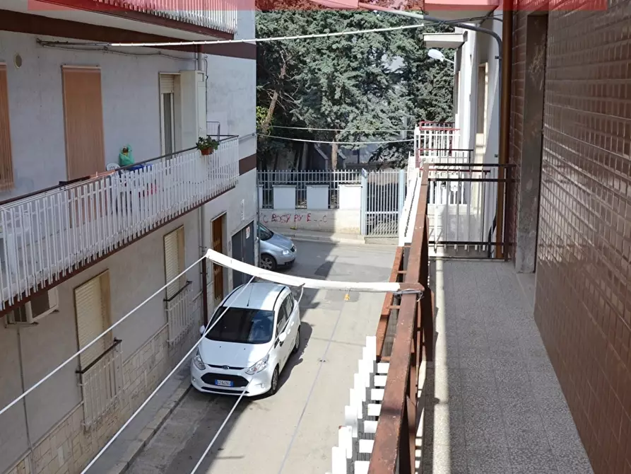 Immagine 2 di Casa semindipendente in vendita  in via Omero 54 a Canosa Di Puglia