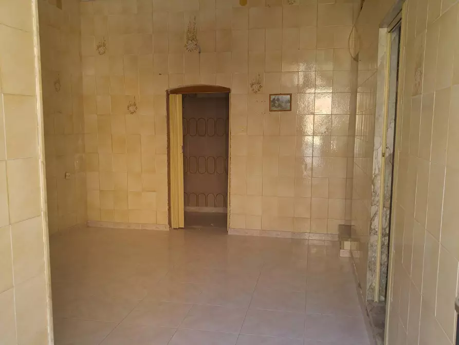 Immagine 2 di Casa indipendente in vendita  in Via Mazzini a Canosa Di Puglia