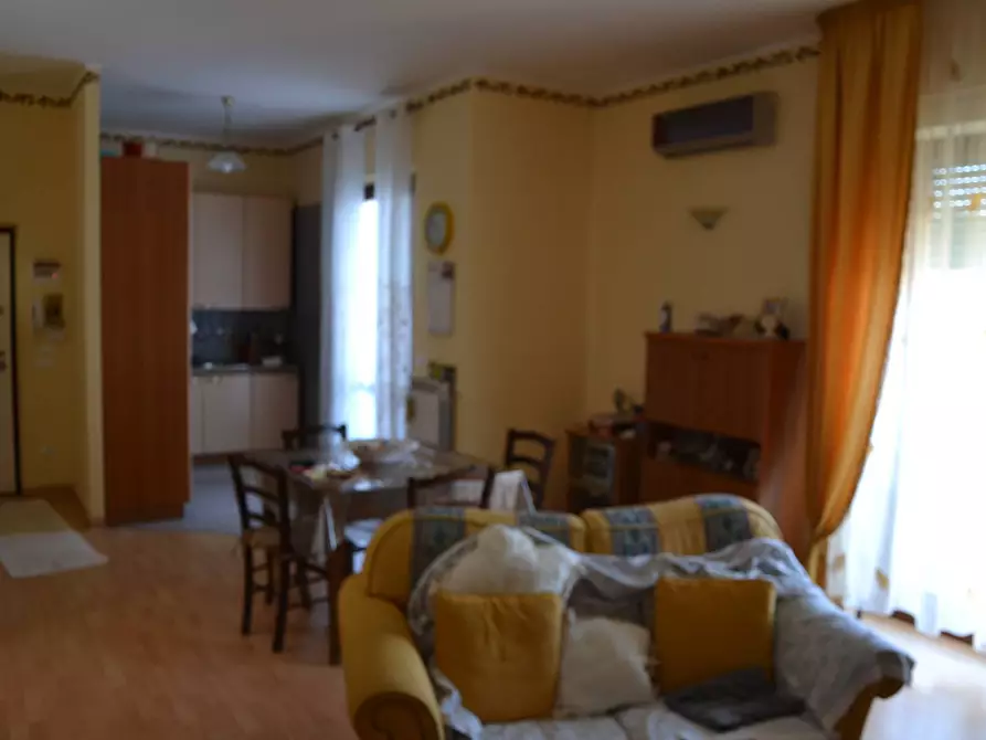 Immagine 3 di Appartamento in vendita  in via Redipuglia a Canosa Di Puglia