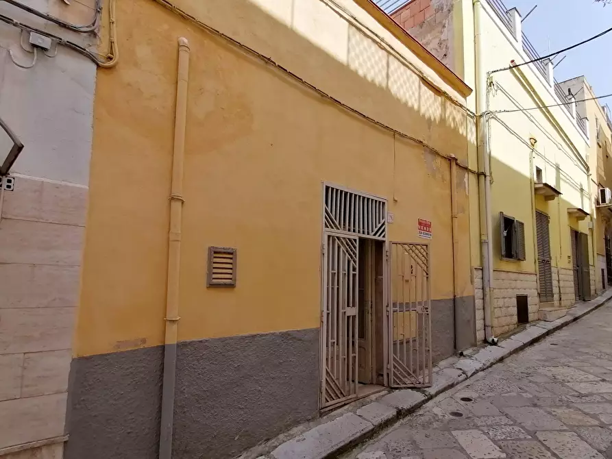 Immagine 1 di Casa indipendente in vendita  in via Terenzio Mamiani a Canosa Di Puglia