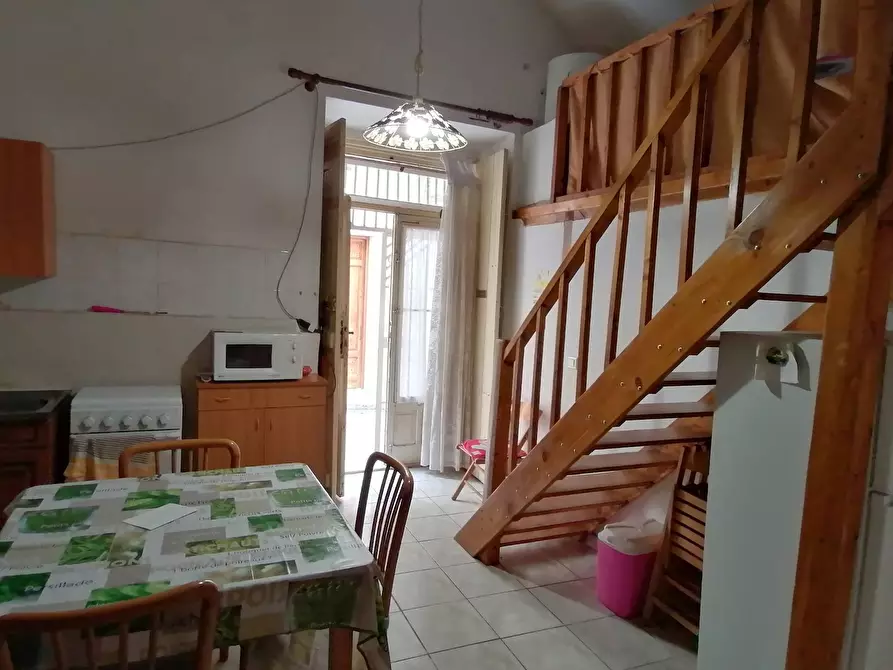 Immagine 3 di Casa indipendente in vendita  in via Terenzio Mamiani a Canosa Di Puglia