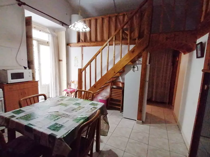 Immagine 4 di Casa indipendente in vendita  in via Terenzio Mamiani a Canosa Di Puglia