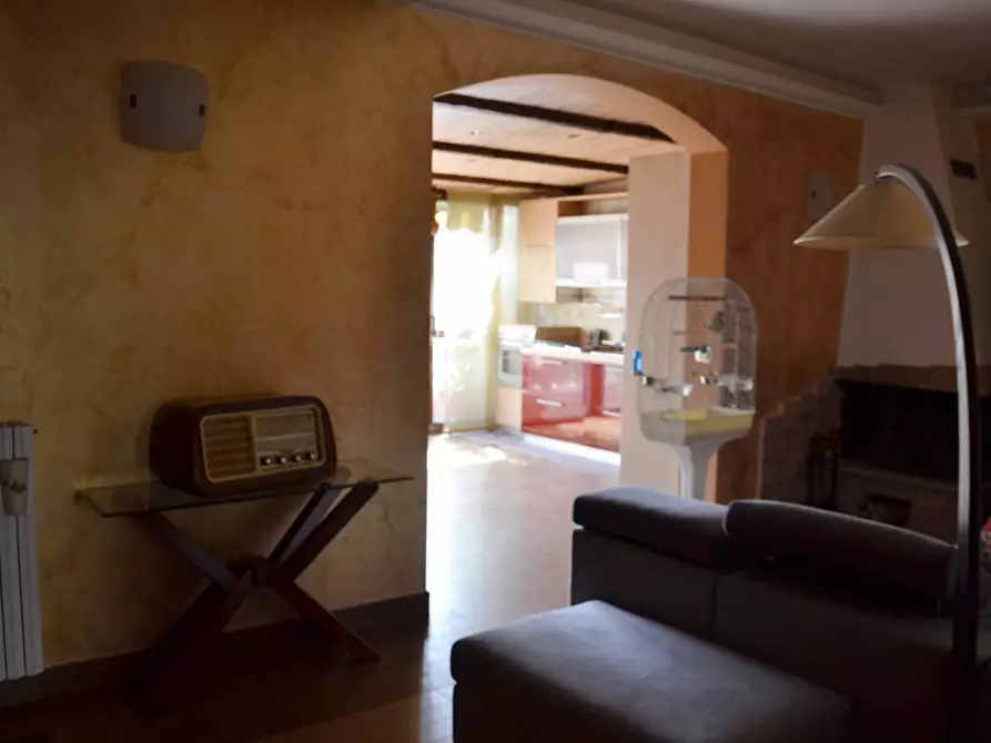 Immagine 2 di Casa indipendente in vendita  in via Sassani a Canosa Di Puglia