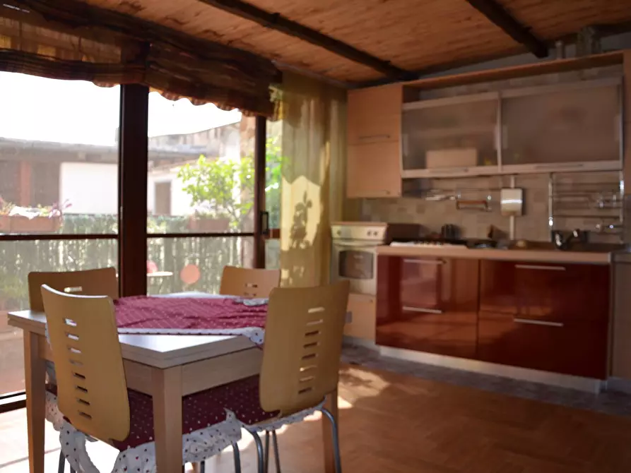 Immagine 3 di Casa indipendente in vendita  in via Sassani a Canosa Di Puglia