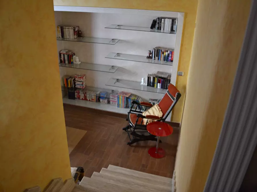 Immagine 9 di Casa indipendente in vendita  in via Sassani a Canosa Di Puglia