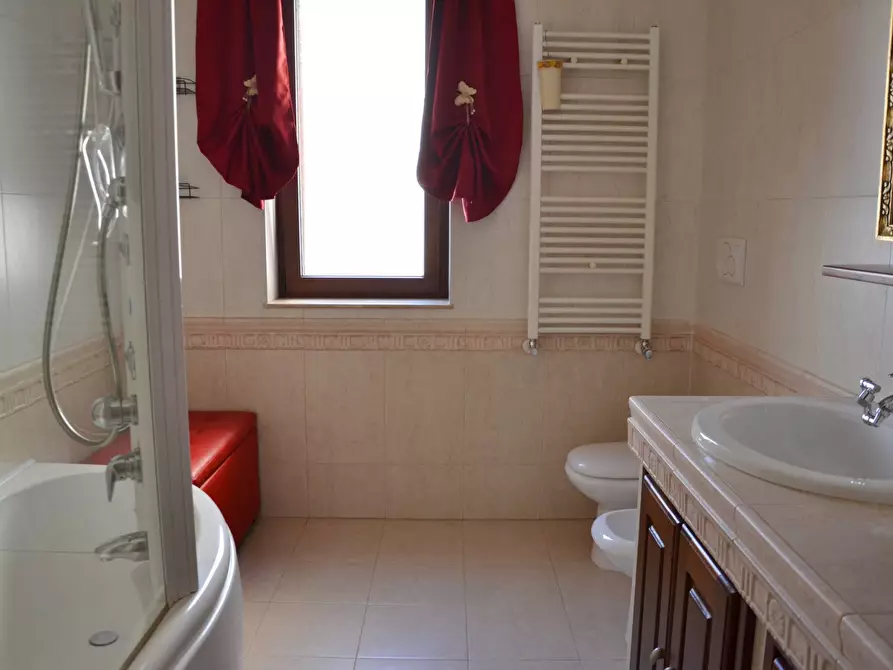 Immagine 14 di Casa indipendente in vendita  in via Sassani a Canosa Di Puglia