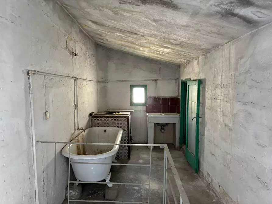 Immagine 13 di Appartamento in vendita  in Corso San Sabino 26 a Canosa Di Puglia