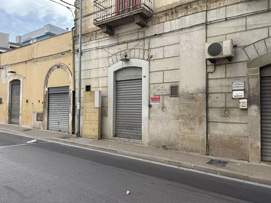 Immagine 1 di Locale commerciale in affitto  in Via Imbriani 84 a Canosa Di Puglia
