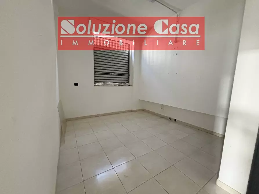Immagine 3 di Locale commerciale   in via Strabone a Canosa Di Puglia