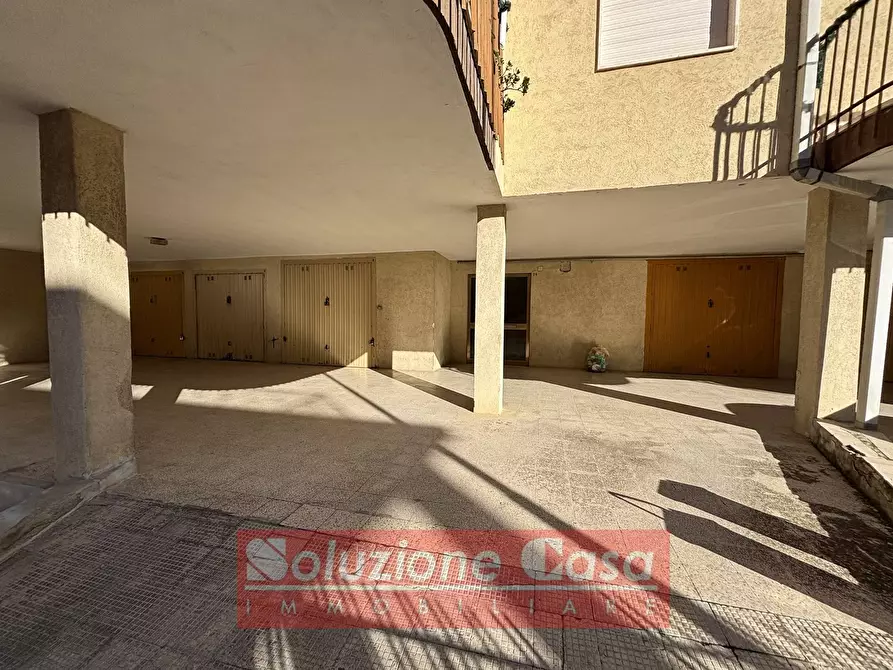 Immagine 12 di Appartamento in vendita  in via On. Matarrese a Canosa Di Puglia