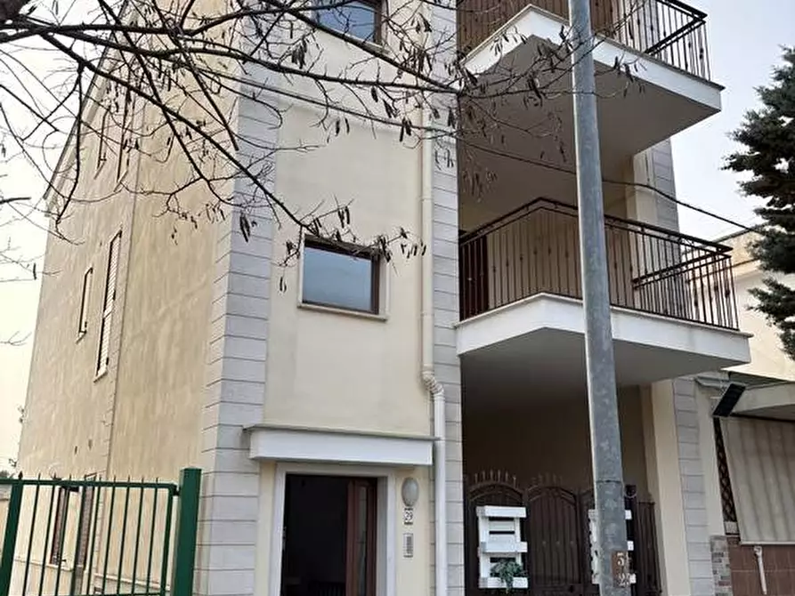 Immagine 1 di Appartamento in vendita  in Montegrosso, via dei combattenti a Andria