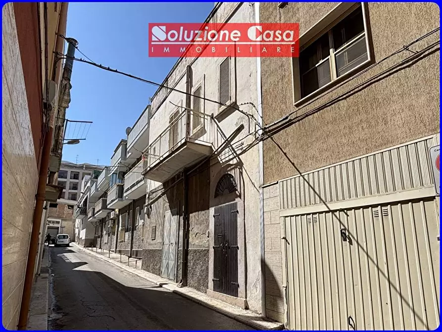 Immagine 10 di Casa indipendente in vendita  in via Orsini a Canosa Di Puglia