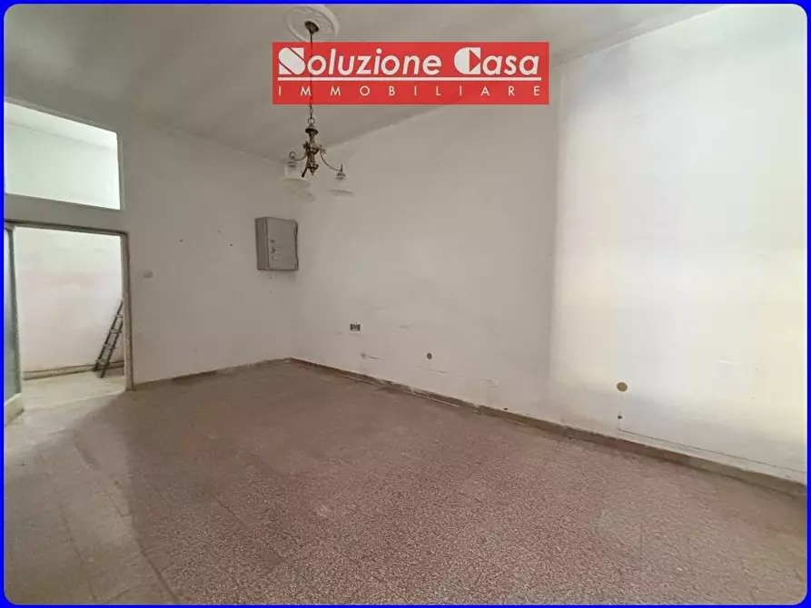 Immagine 5 di Casa indipendente in vendita  in via Orsini a Canosa Di Puglia