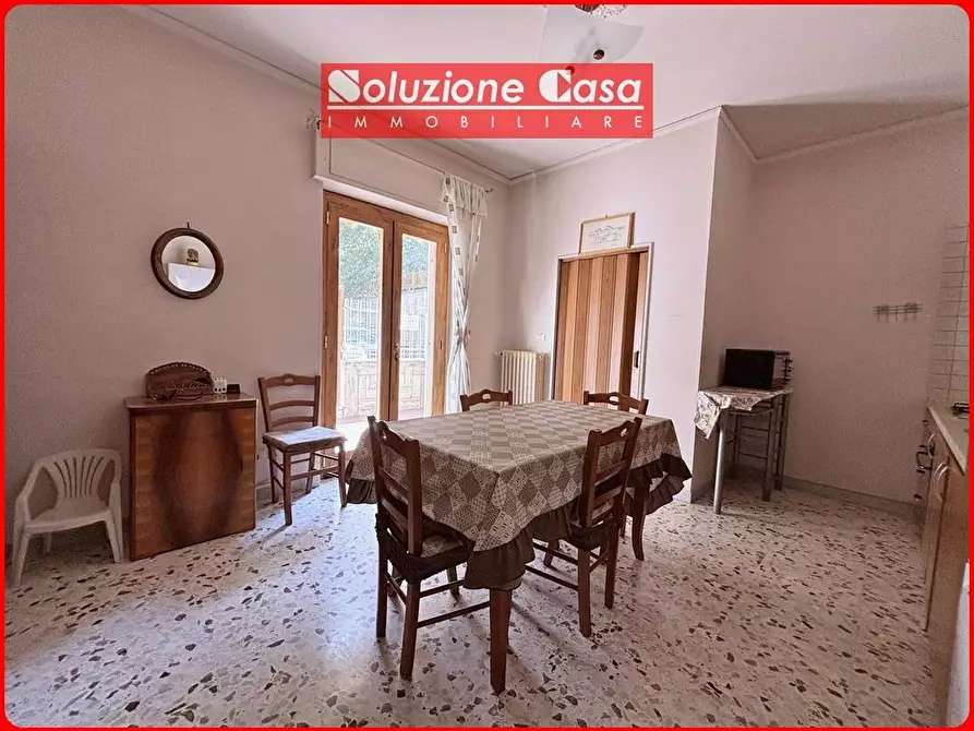 Immagine 4 di Casa semindipendente in vendita  in Via Parini a Canosa Di Puglia