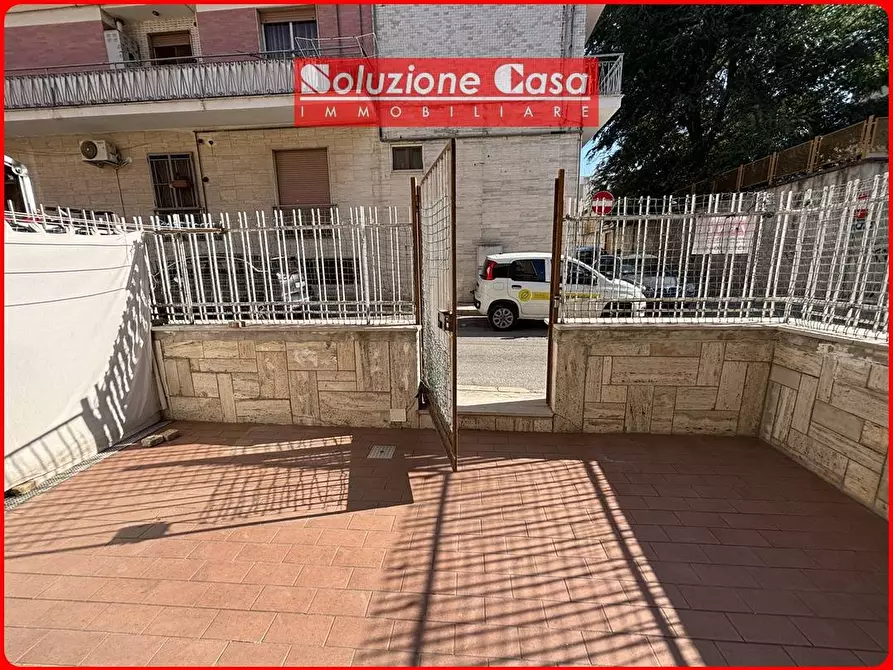 Immagine 8 di Casa semindipendente in vendita  in Via Parini a Canosa Di Puglia