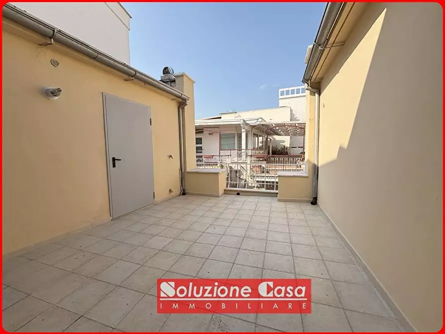 Immagine 11 di Casa indipendente in vendita  in via Kennedy a Canosa Di Puglia