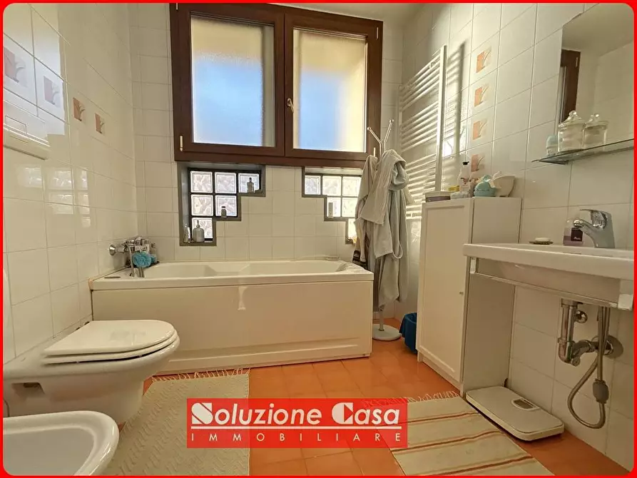 Immagine 7 di Villa in vendita  in VIA AVIER. FRANCESCO IACOBONE a Canosa Di Puglia