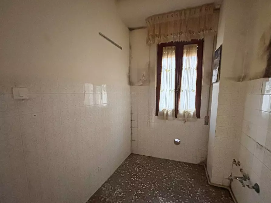 Immagine 4 di Appartamento in vendita  in via Francesco Crispi a Canosa Di Puglia