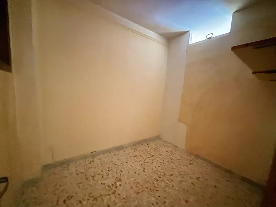 Immagine 5 di Appartamento in vendita  in via Francesco Crispi a Canosa Di Puglia