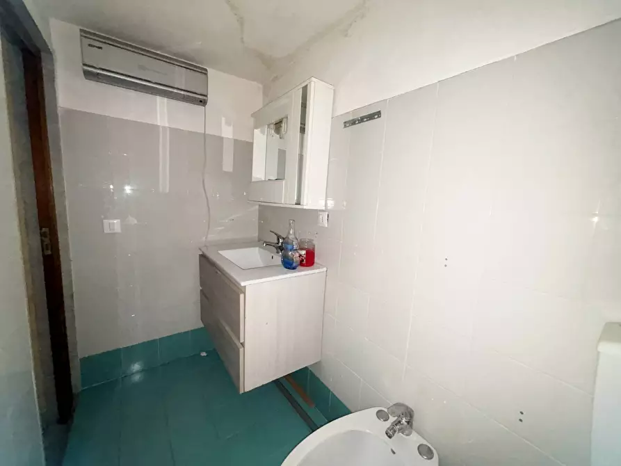 Immagine 7 di Appartamento in vendita  in via Francesco Crispi a Canosa Di Puglia