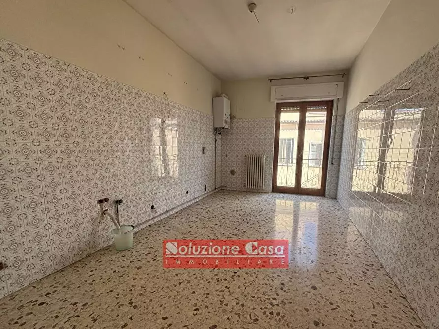 Immagine 3 di Appartamento in vendita  in via Cadorna 66 a Canosa Di Puglia