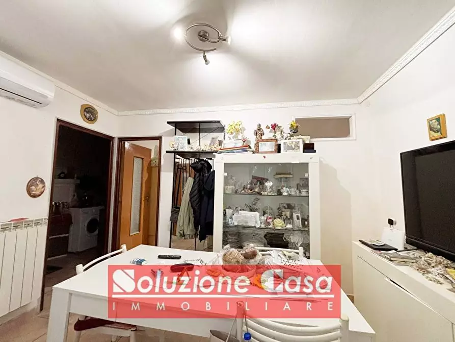 Immagine 2 di Casa indipendente in vendita  a Canosa Di Puglia