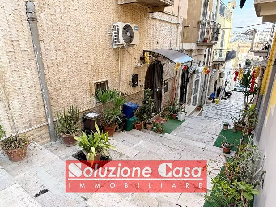 Immagine 7 di Casa indipendente in vendita  a Canosa Di Puglia