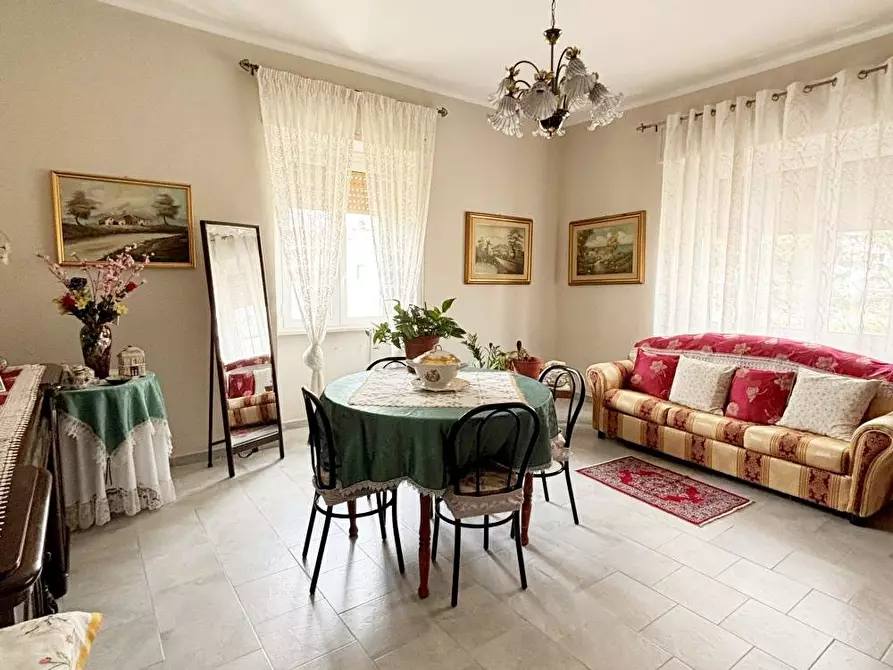 Immagine 1 di Appartamento in vendita  in Corso Garibaldi 253 a Canosa Di Puglia