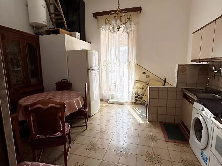 Immagine 2 di Casa indipendente in vendita  in Piazza Tarpea a Canosa Di Puglia