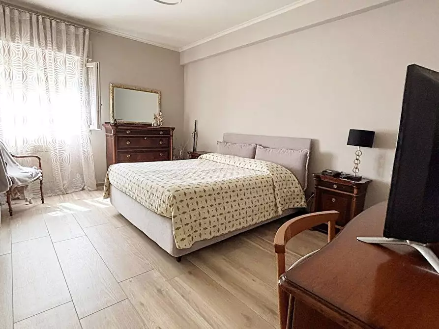 Immagine 5 di Appartamento in vendita  in via Corsica a Canosa Di Puglia