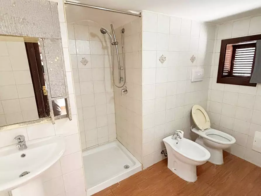 Immagine 4 di Casa indipendente in vendita  in via Luigi Matarrese a Canosa Di Puglia