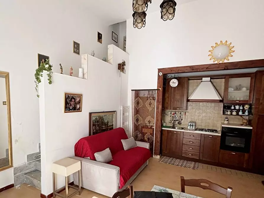 Immagine 3 di Casa indipendente in vendita  in via XXI Aprile a Canosa Di Puglia