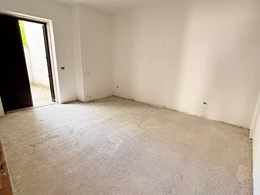 Immagine 3 di Appartamento in vendita  in via Pisacane 6 a Canosa Di Puglia