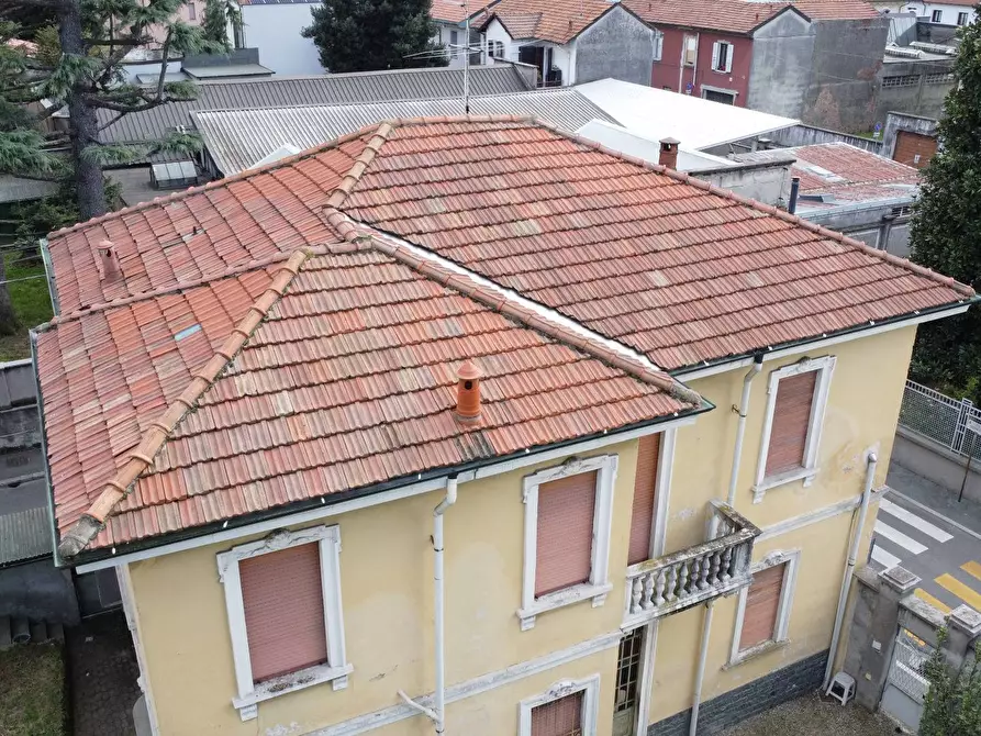 Immagine 28 di Villa in vendita  in Via Augusto Righi 2 a Legnano