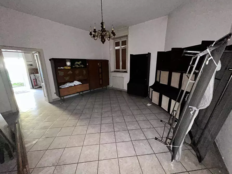 Immagine 33 di Villa in vendita  in Via Augusto Righi 2 a Legnano