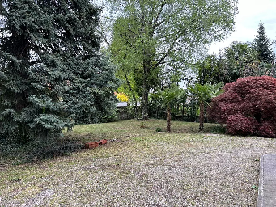 Immagine 35 di Appartamento in vendita  in Via Zara 1 a Fagnano Olona