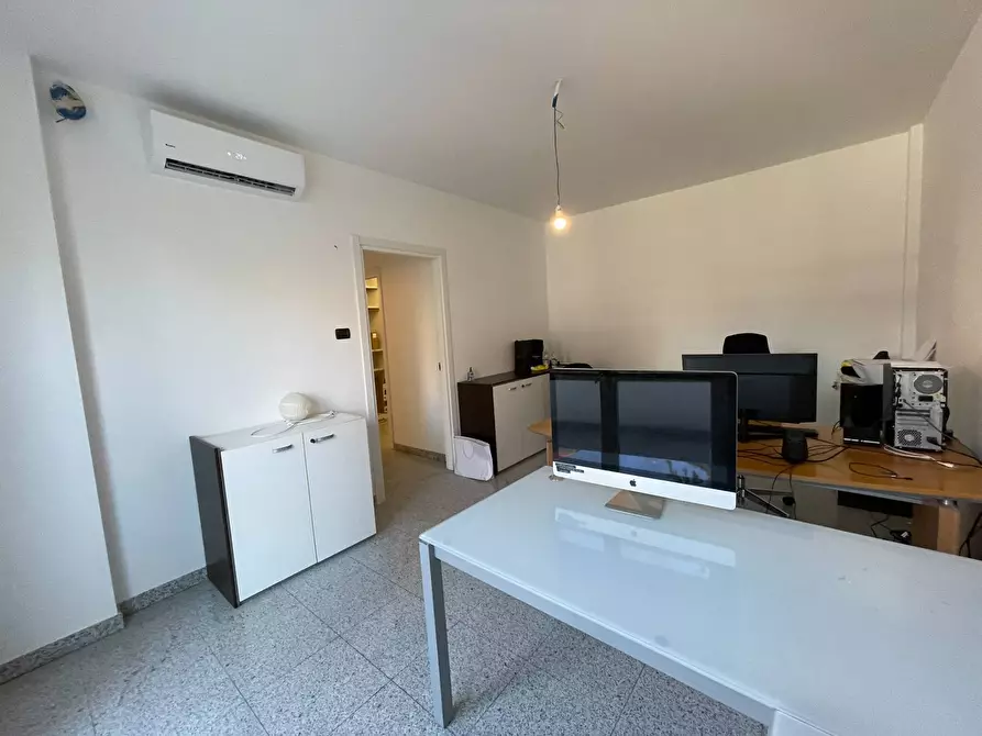 Immagine 7 di Ufficio in affitto  in Via dei Tessitori 2 a Legnano