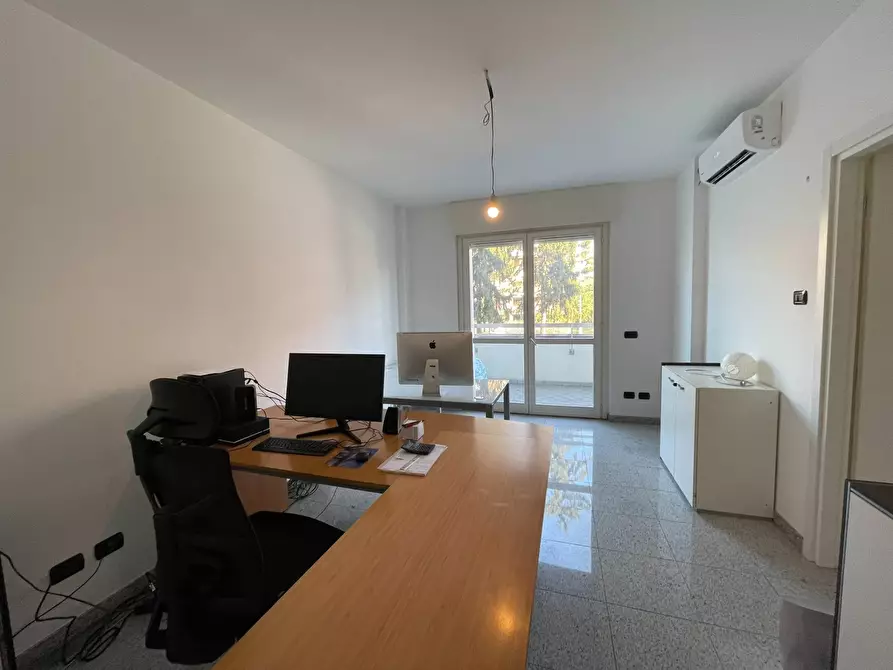 Immagine 8 di Ufficio in affitto  in Via dei Tessitori 2 a Legnano